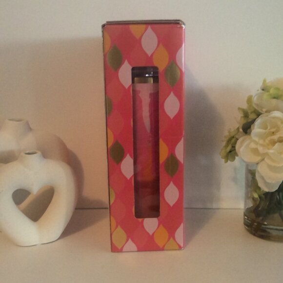 Stanley x Barbie twist and turn (box damage) - Picture 3 of 7
